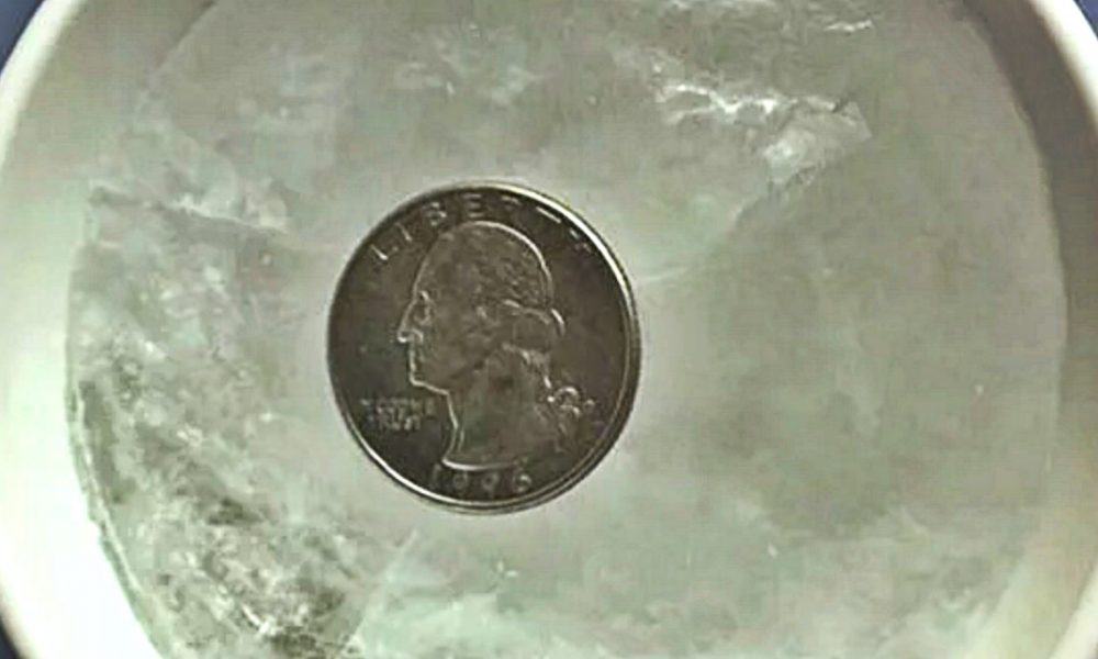 heres-why-you-should-always-leave-a-coin-in-the-freezer-before-you-leave-the-house-1000x600-1