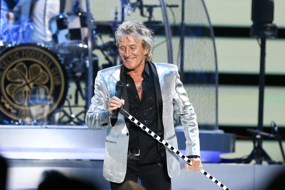 wantaghny-jul18singerrodstewartperformsinconcertat