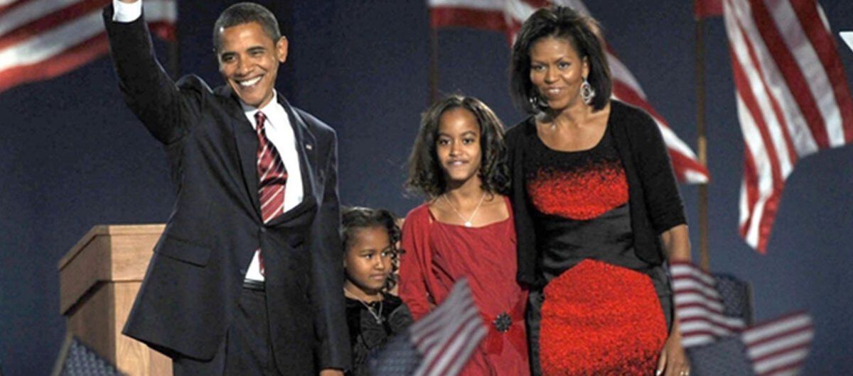 presidentelectsenatorbarackobamadaughtersashaobamadaughtermalia