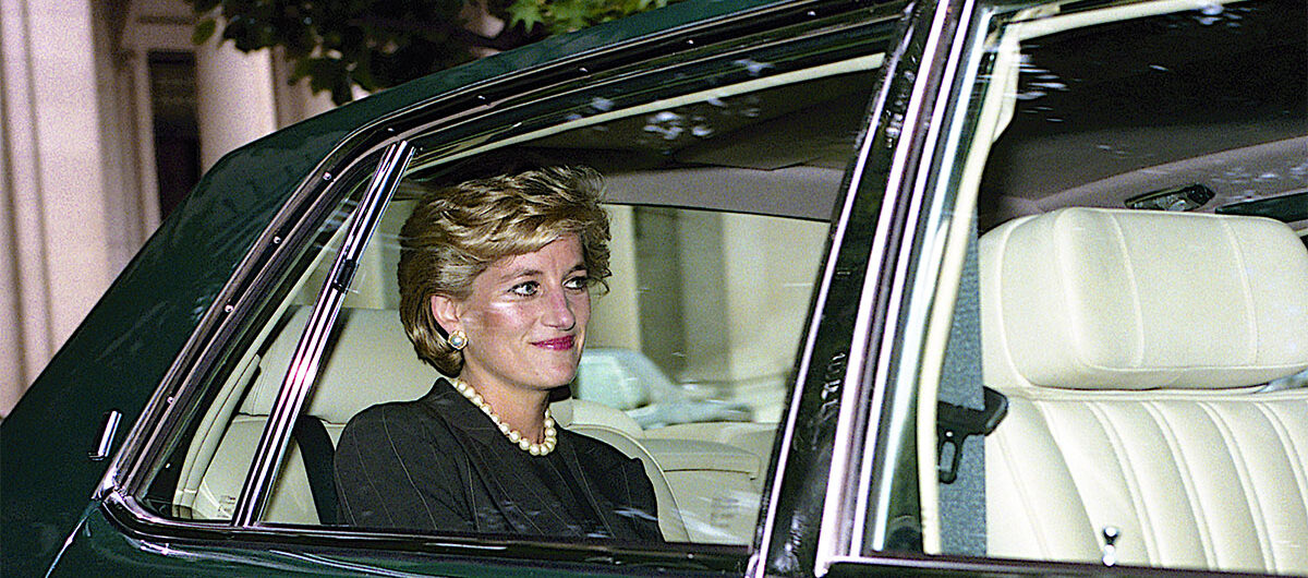 dianaprincessofwalesleavesthebrazilianambassadorsresidenceenroute